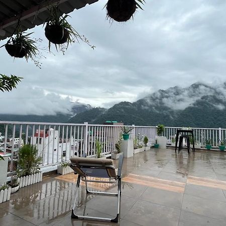Hostel Backpacker Duniya Rishīkesh Exterior foto